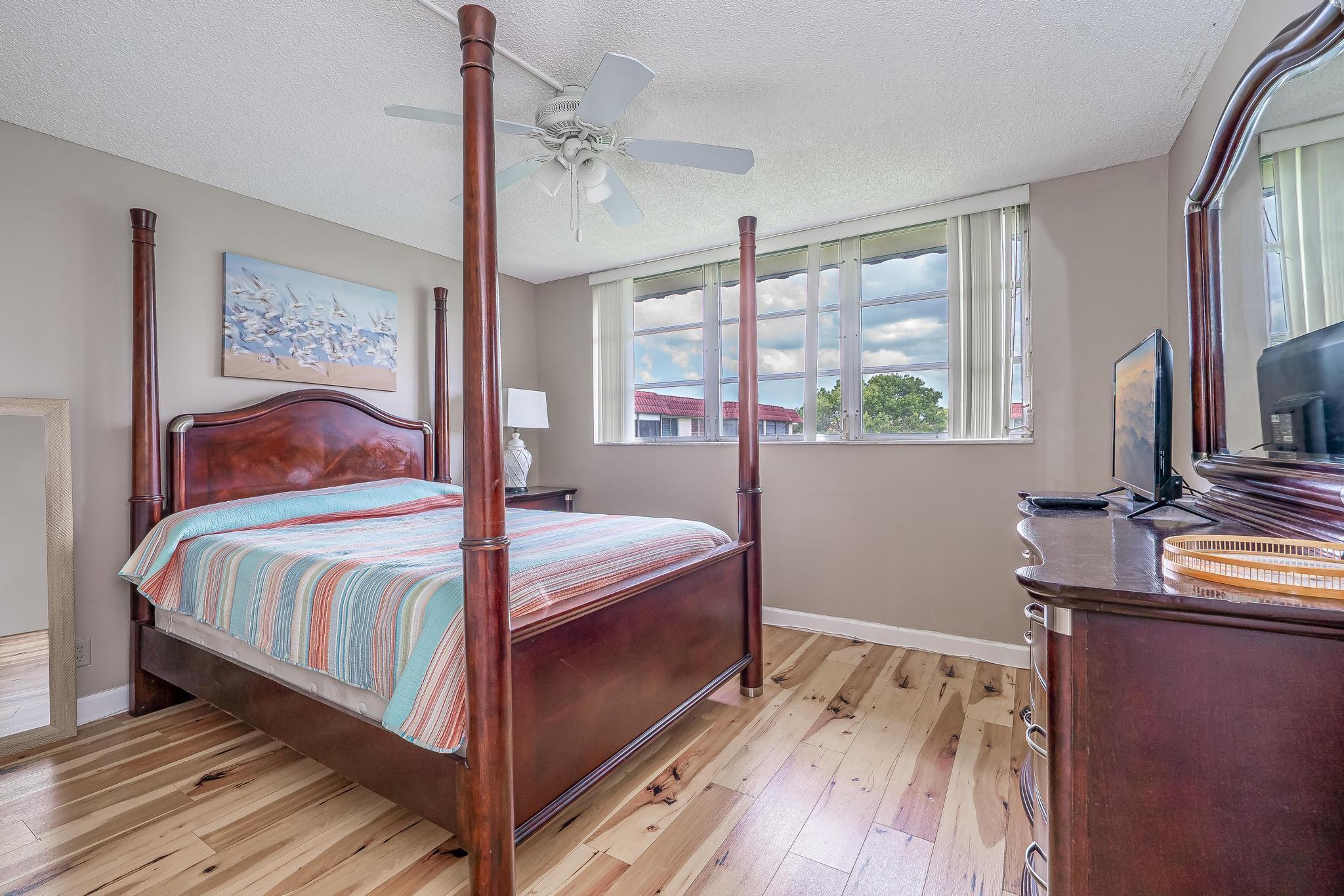 Hollybrook Golf & Tennis - Residential Lease
