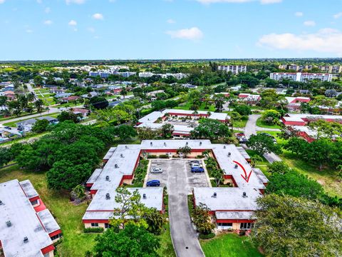 Tiny photo for 260 Cape Cod Circle, Lake Worth, FL 33467 (MLS # B26017119)