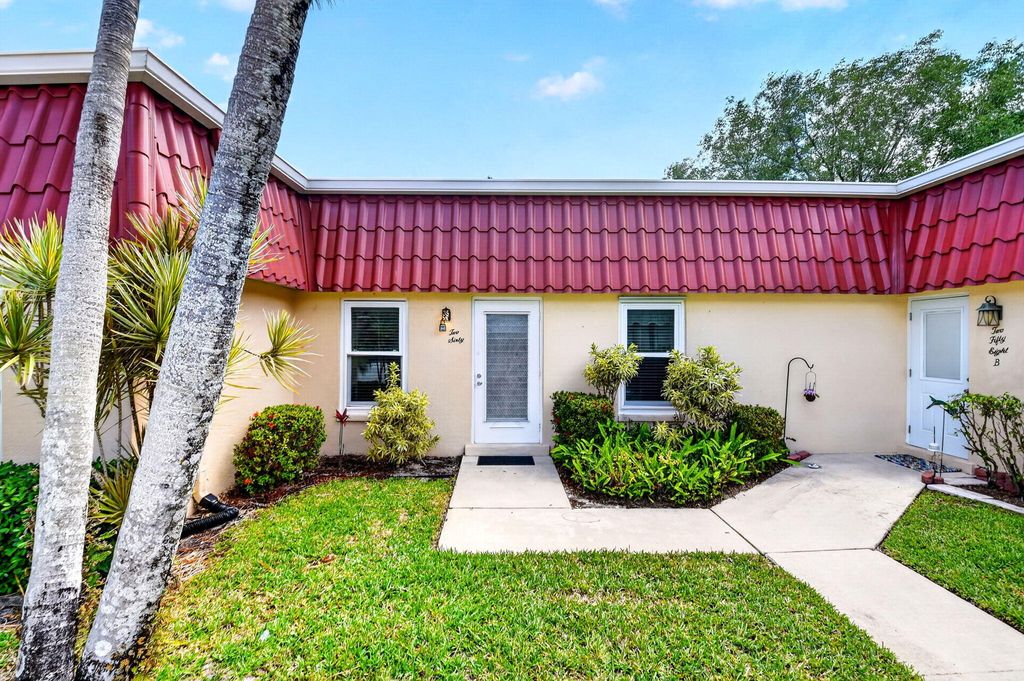 Photo of 260 Cape Cod Circle, Lake Worth, FL 33467 (MLS # B26017119)
