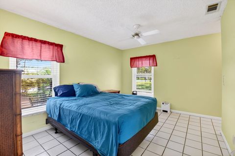 Tiny photo for 260 Cape Cod Circle, Lake Worth, FL 33467 (MLS # B26017119)