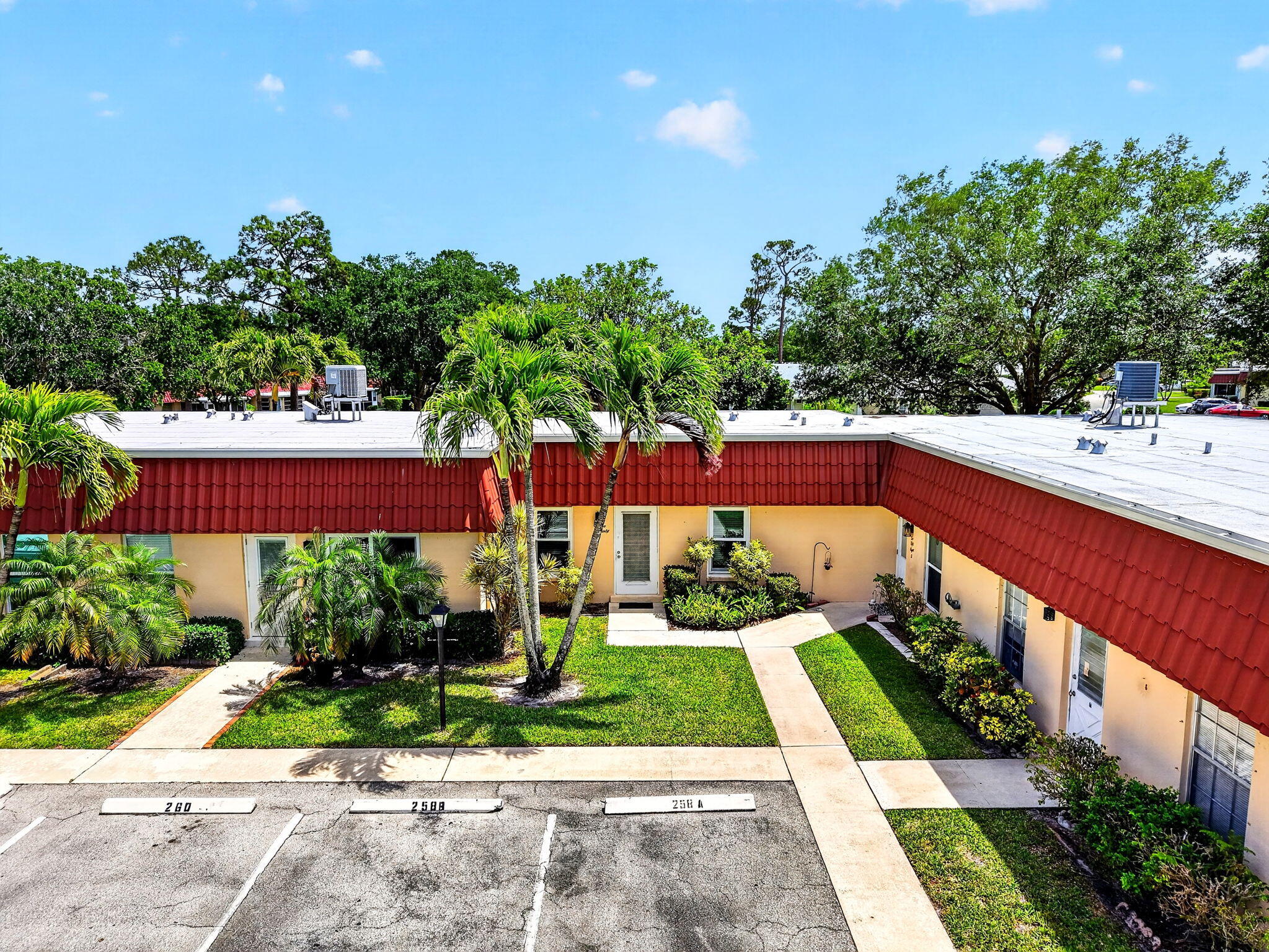 COVERED BRIDGE CONDO - Residential