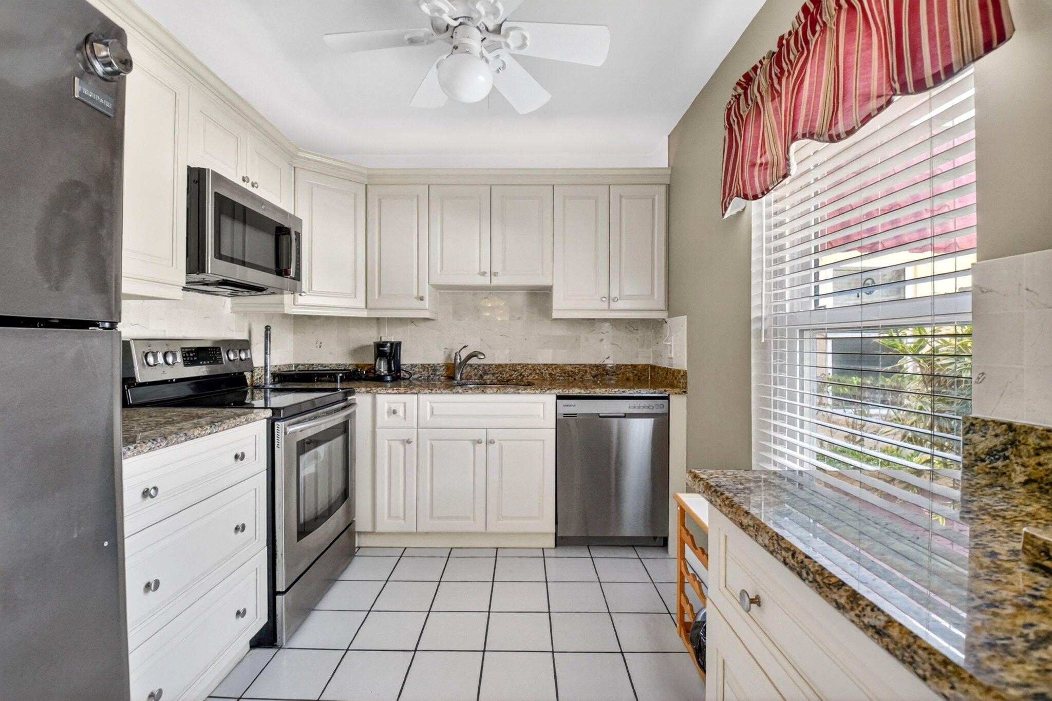 COVERED BRIDGE CONDO - Residential