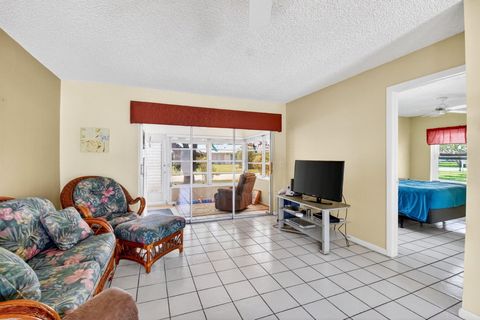 Tiny photo for 260 Cape Cod Circle, Lake Worth, FL 33467 (MLS # B26017119)