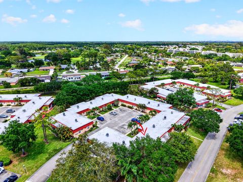 Tiny photo for 260 Cape Cod Circle, Lake Worth, FL 33467 (MLS # B26017119)