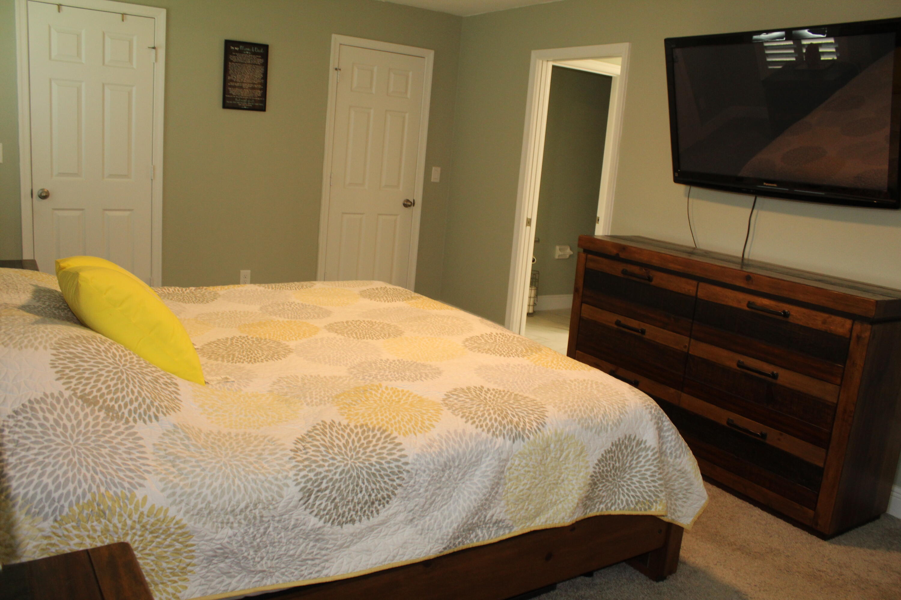 Palm Breeze Club - Residential