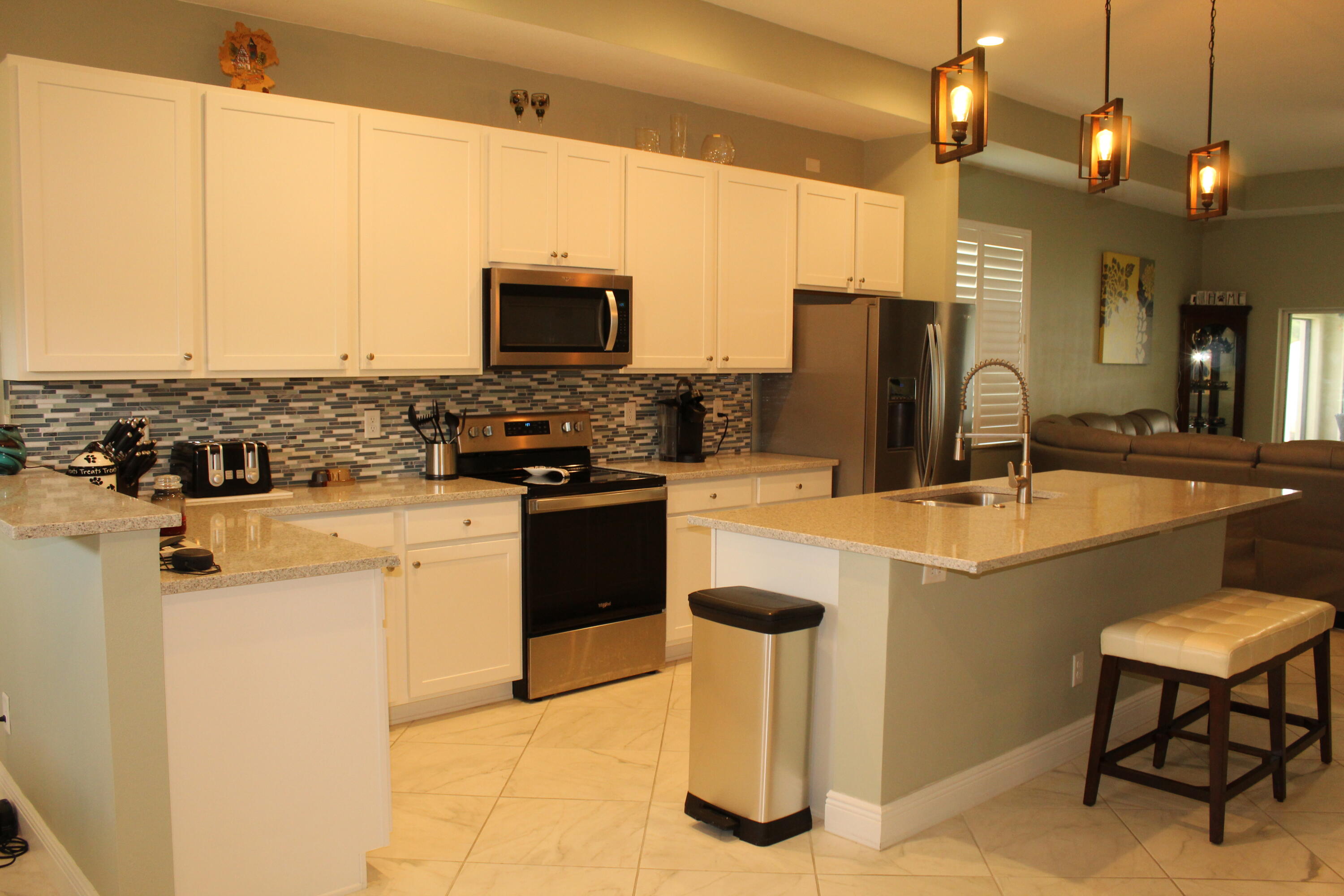 Palm Breeze Club - Residential