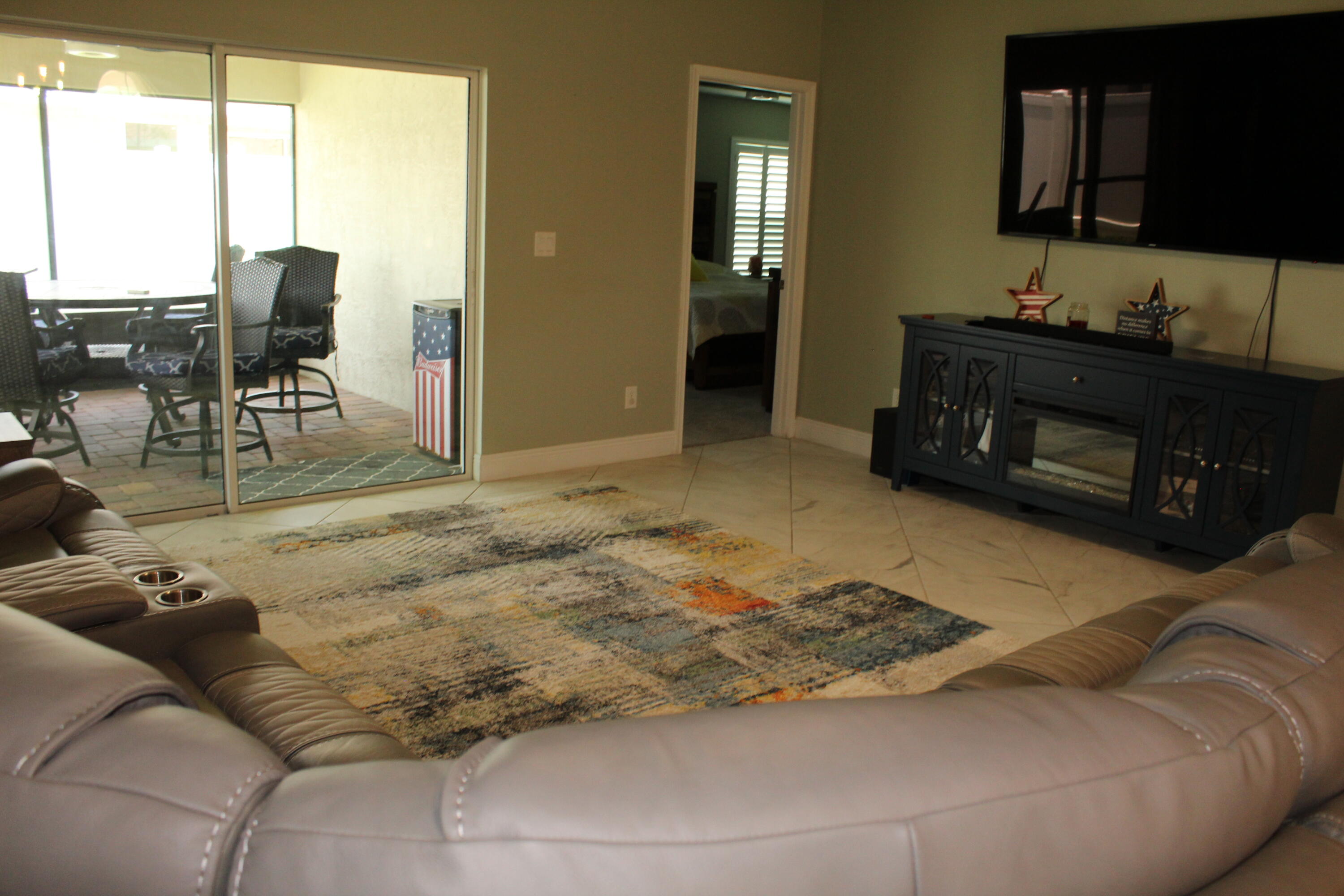 Palm Breeze Club - Residential