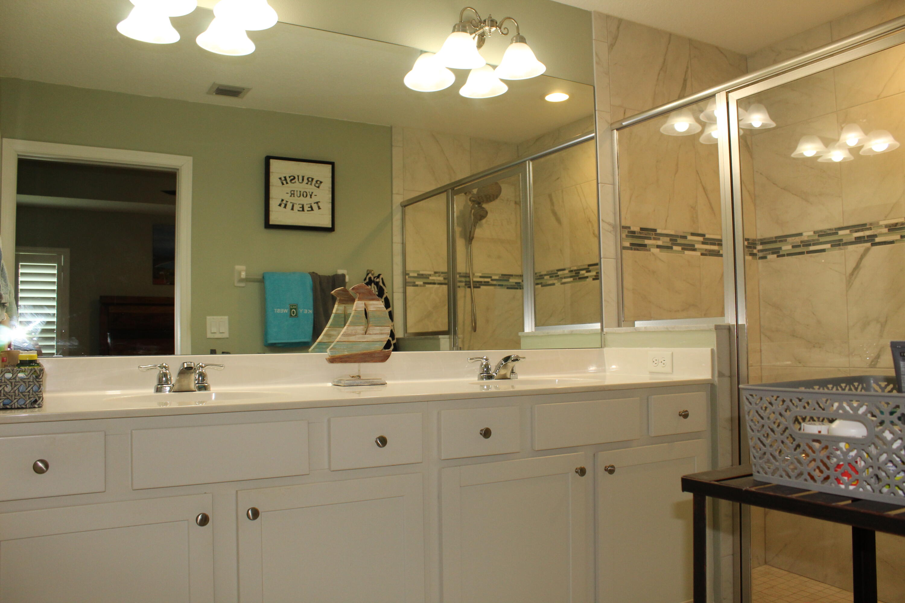 Palm Breeze Club - Residential