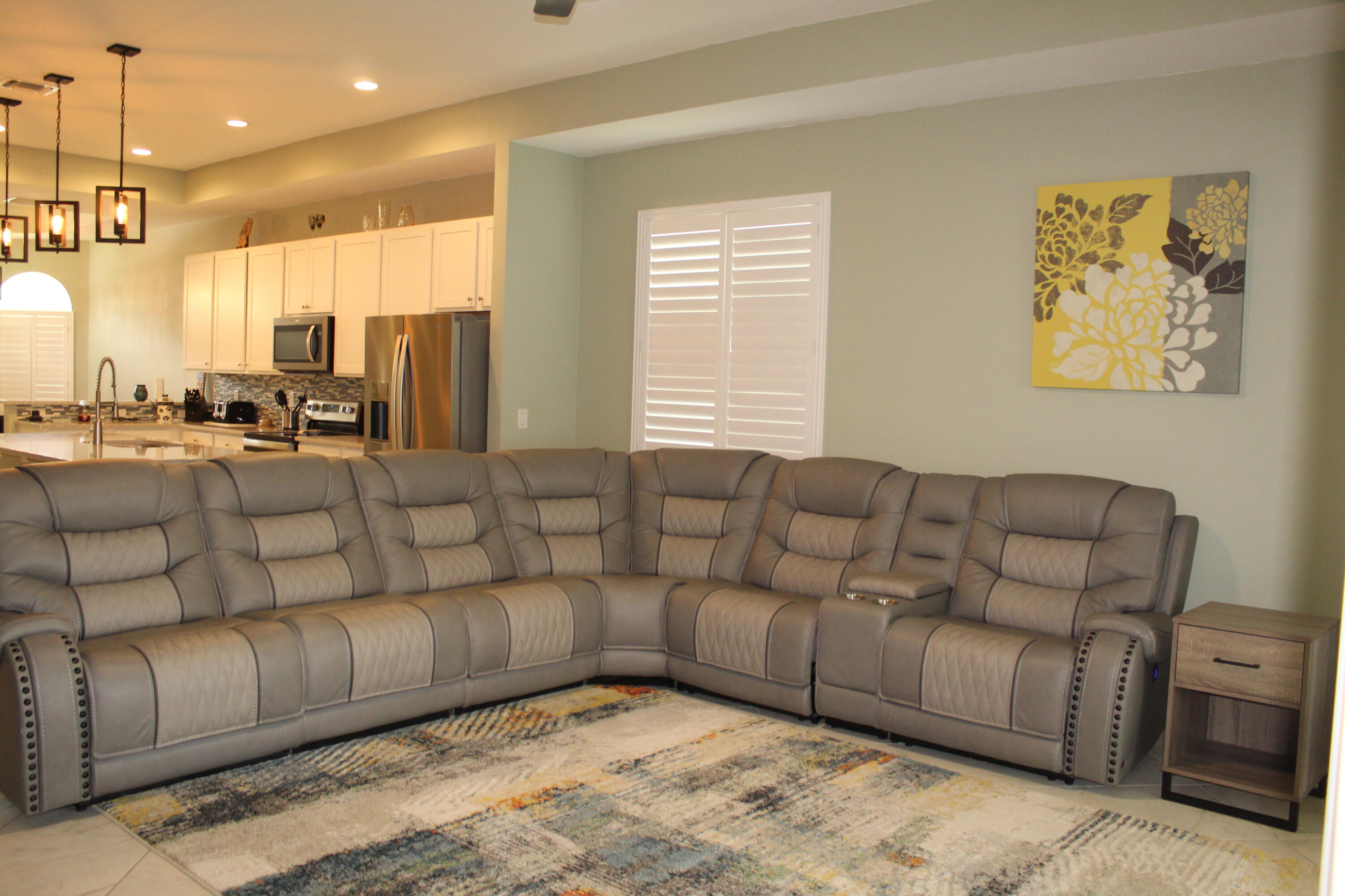 Palm Breeze Club - Residential