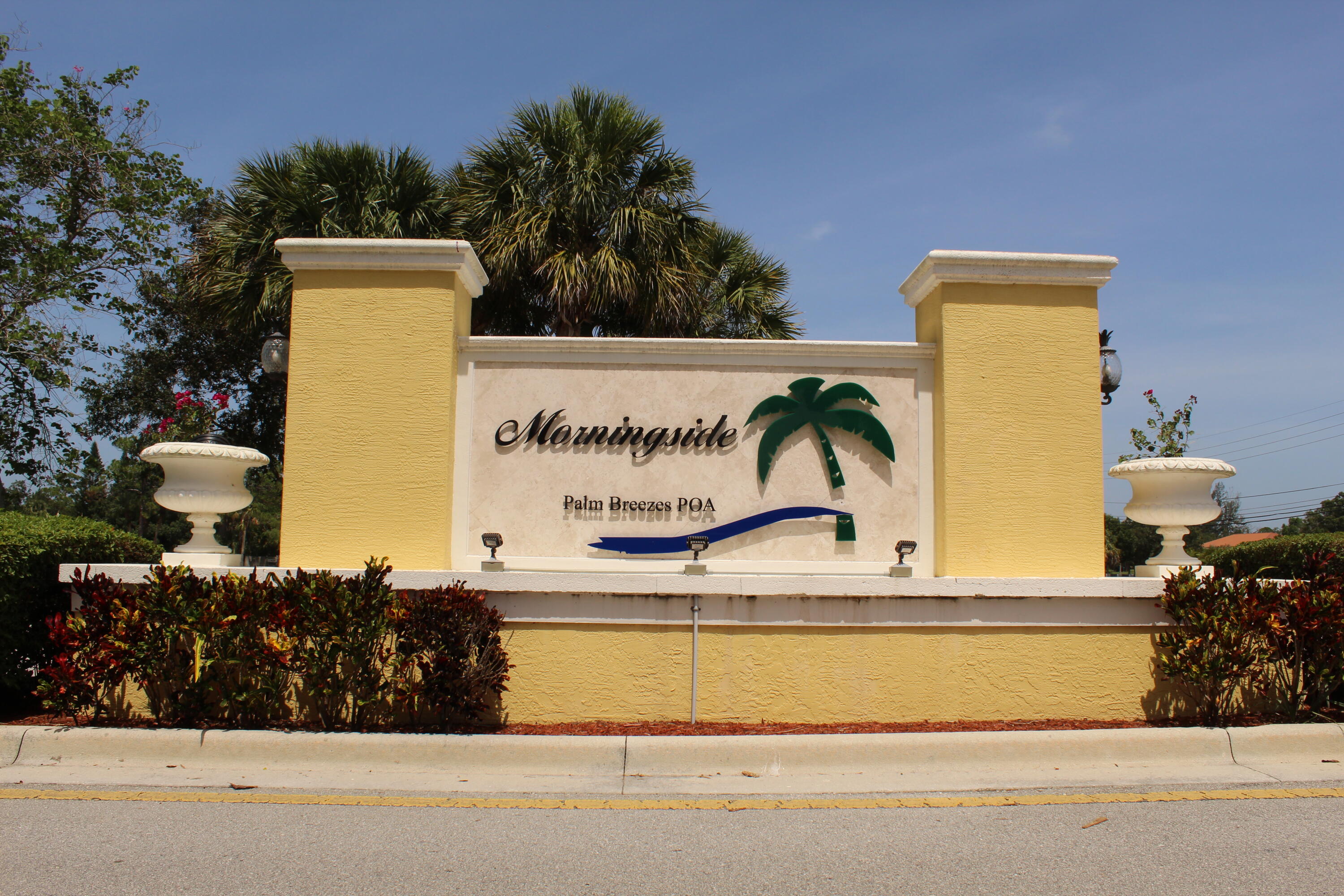 Palm Breeze Club - Residential