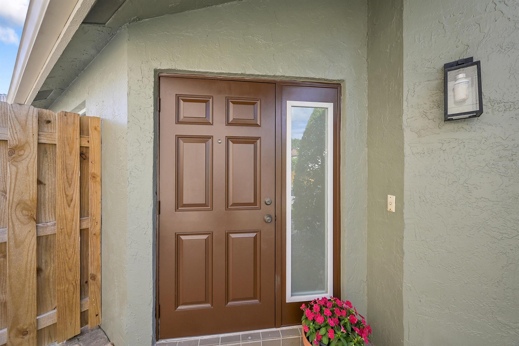 HILLSBORO COUNTRY CLUB PL - Residential