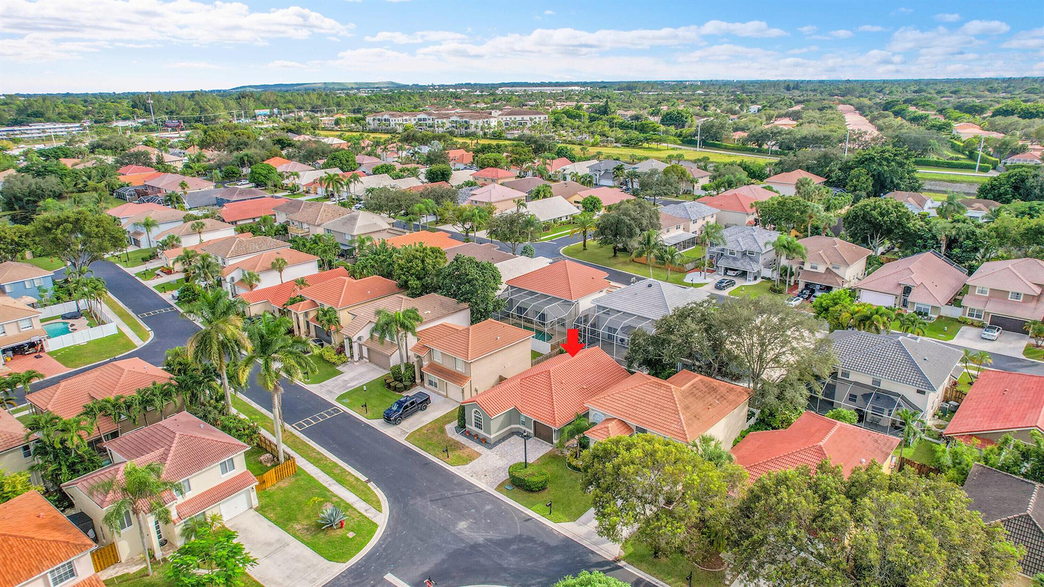 HILLSBORO COUNTRY CLUB PL - Residential