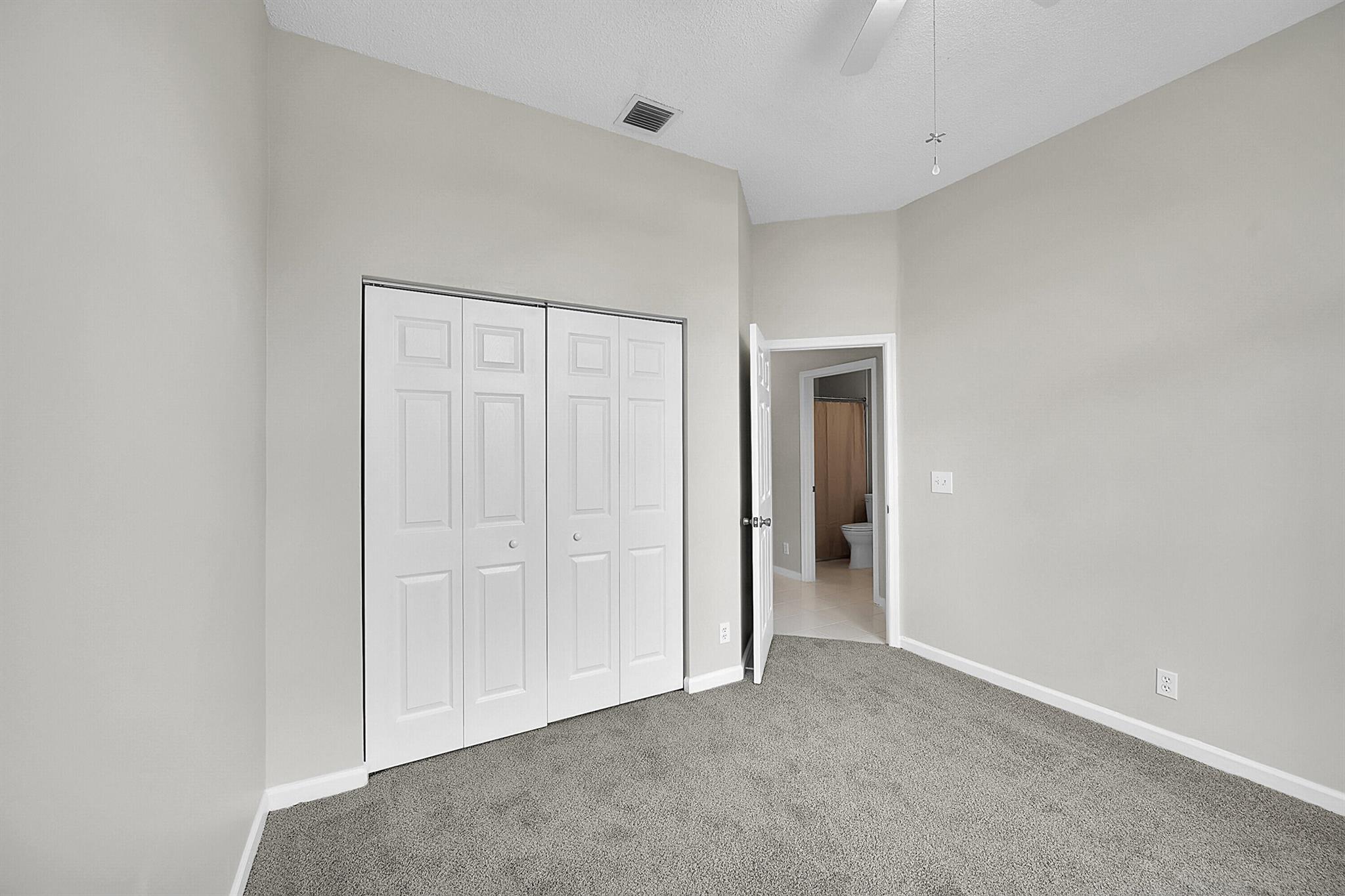 HILLSBORO COUNTRY CLUB PL - Residential