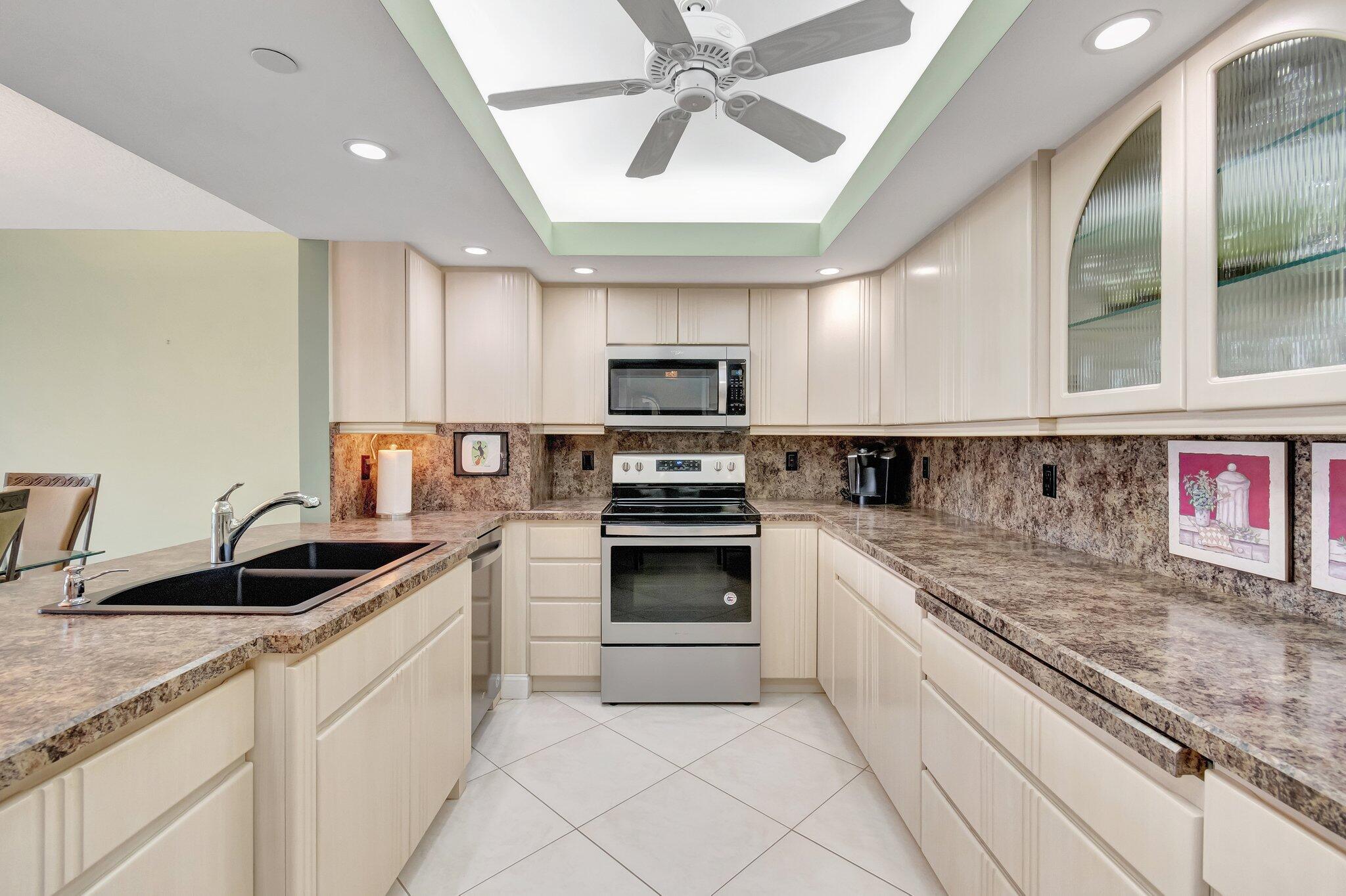 BRAEMAR ISLE CONDO - Residential