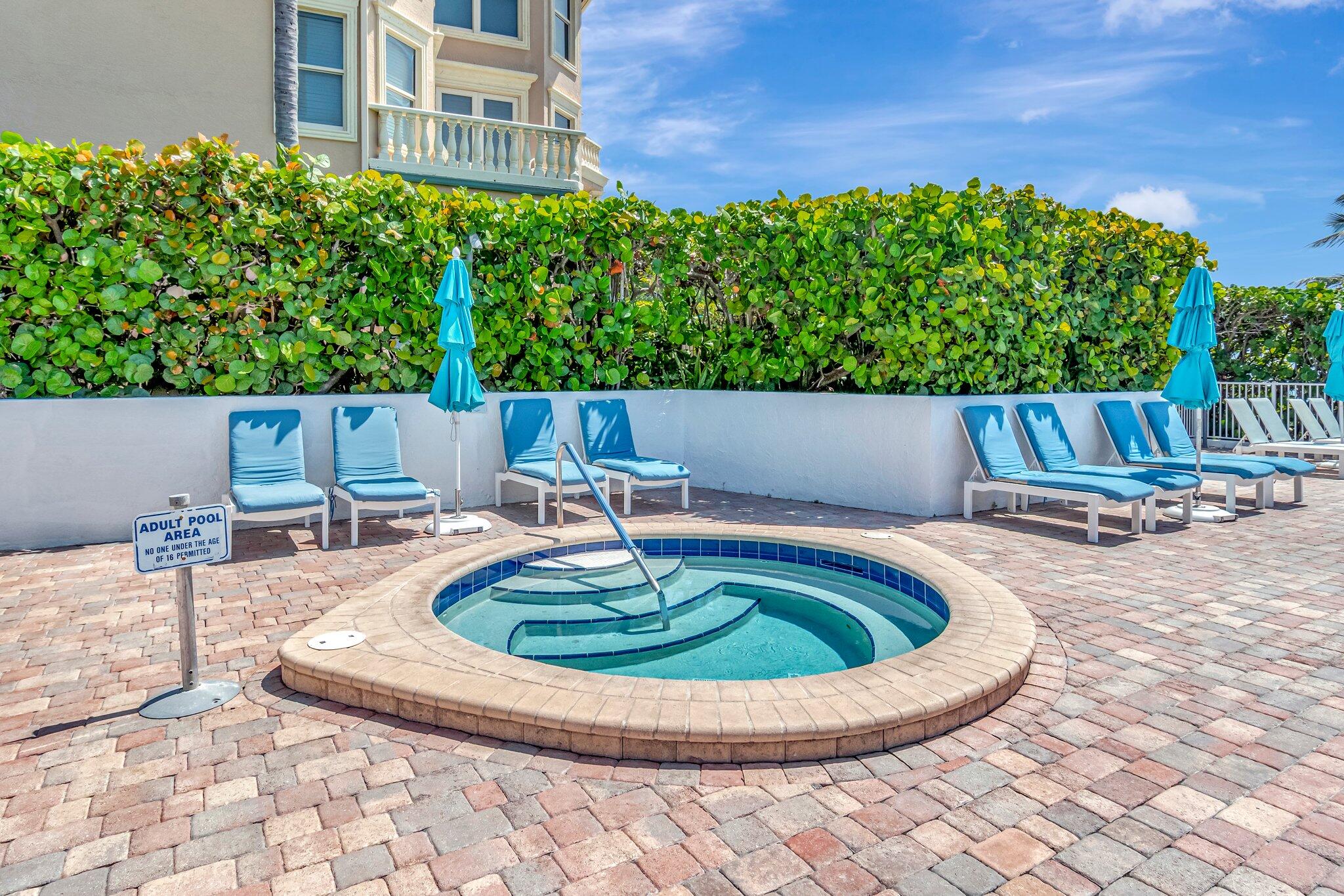 BRAEMAR ISLE CONDO - Residential