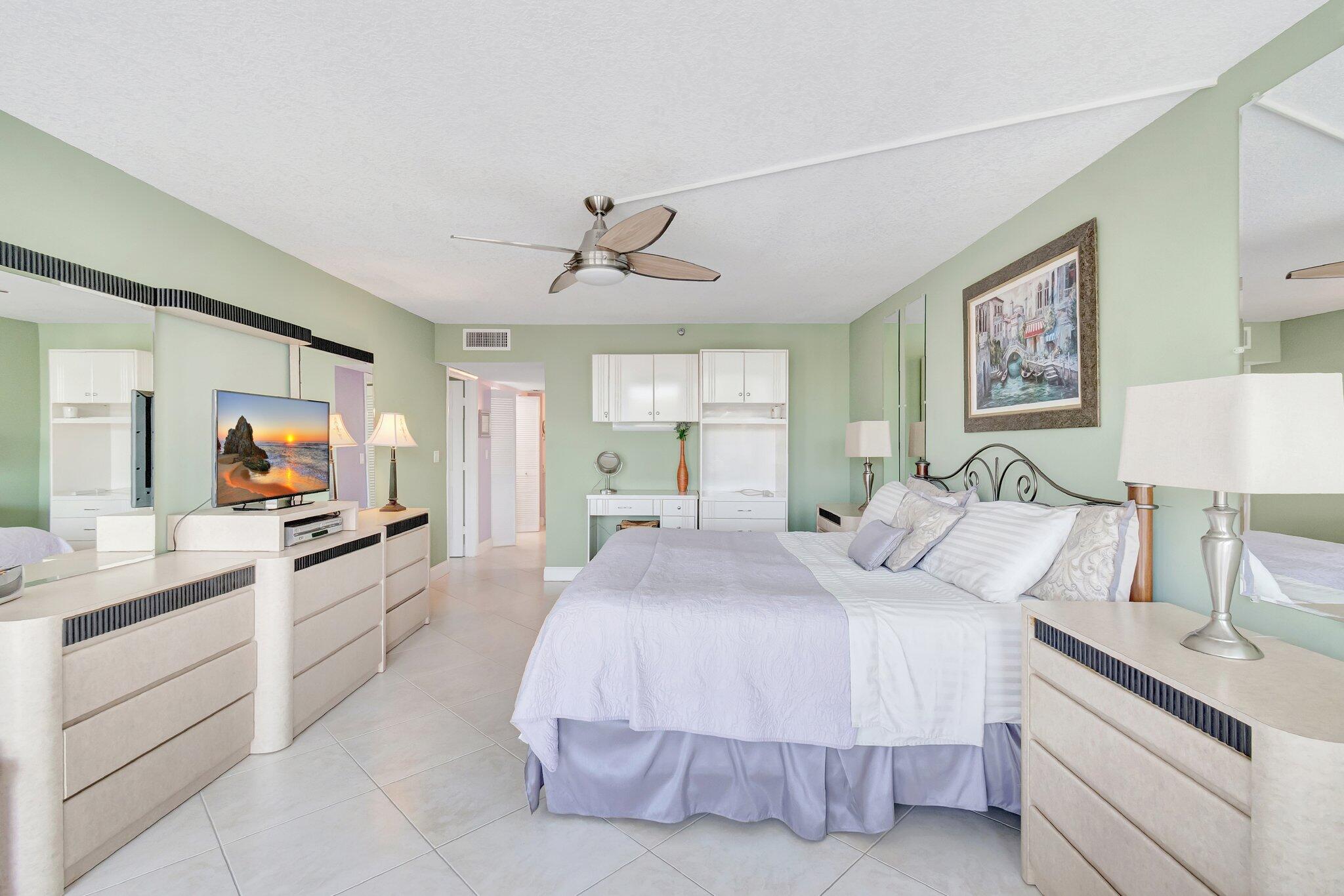 BRAEMAR ISLE CONDO - Residential