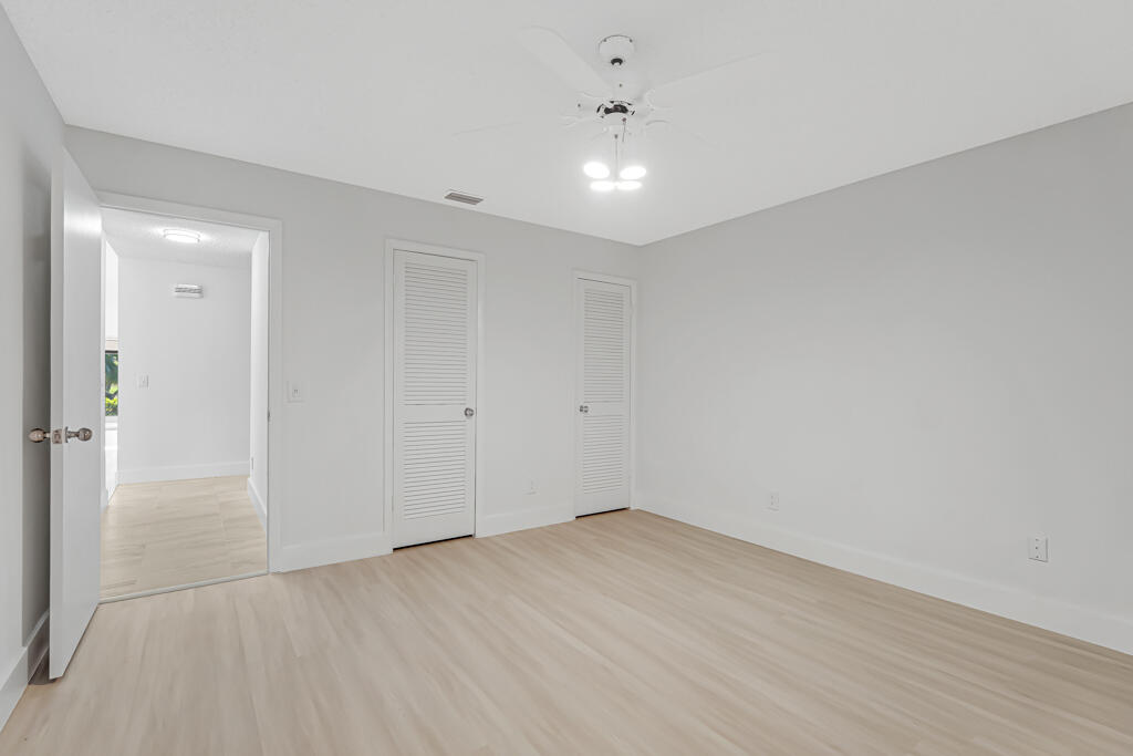 FOUNTAINS OF PALM BEACH CONDO 8 - Residential