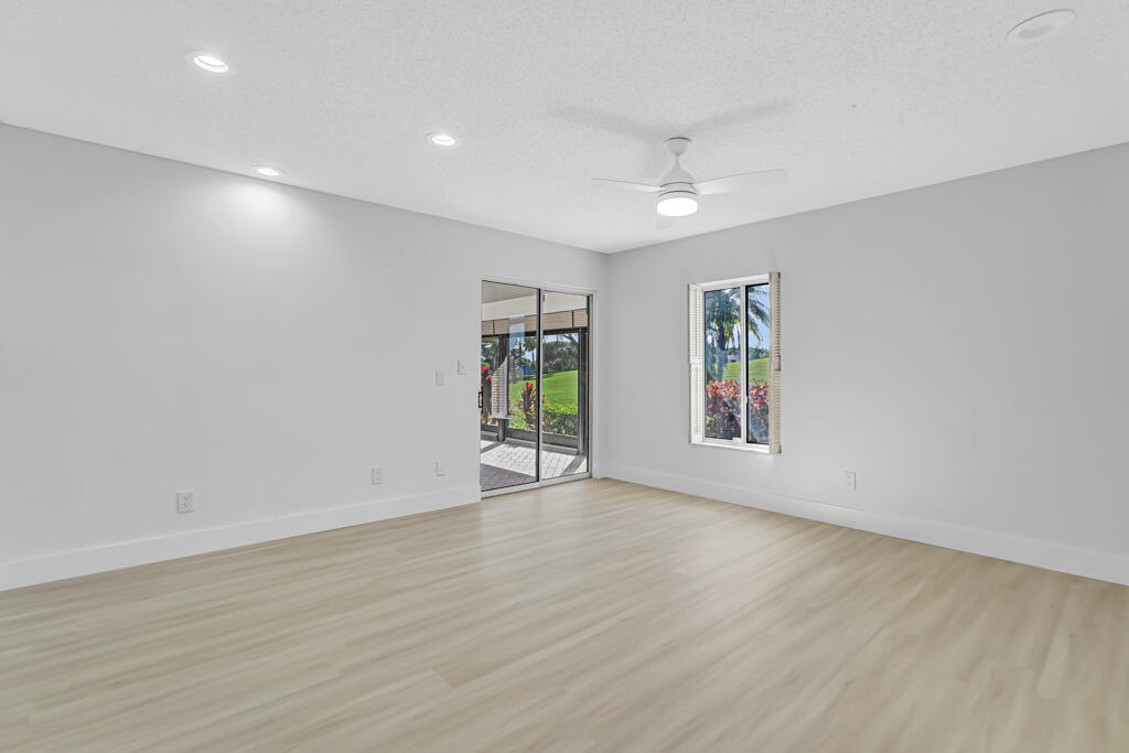 FOUNTAINS OF PALM BEACH CONDO 8 - Residential