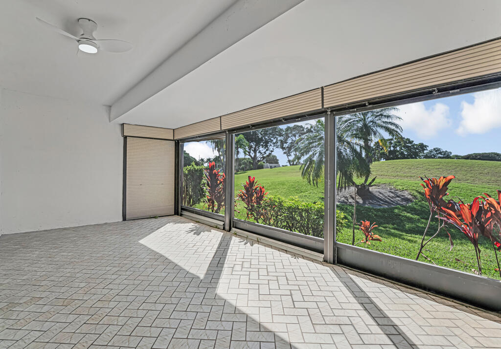 FOUNTAINS OF PALM BEACH CONDO 8 - Residential