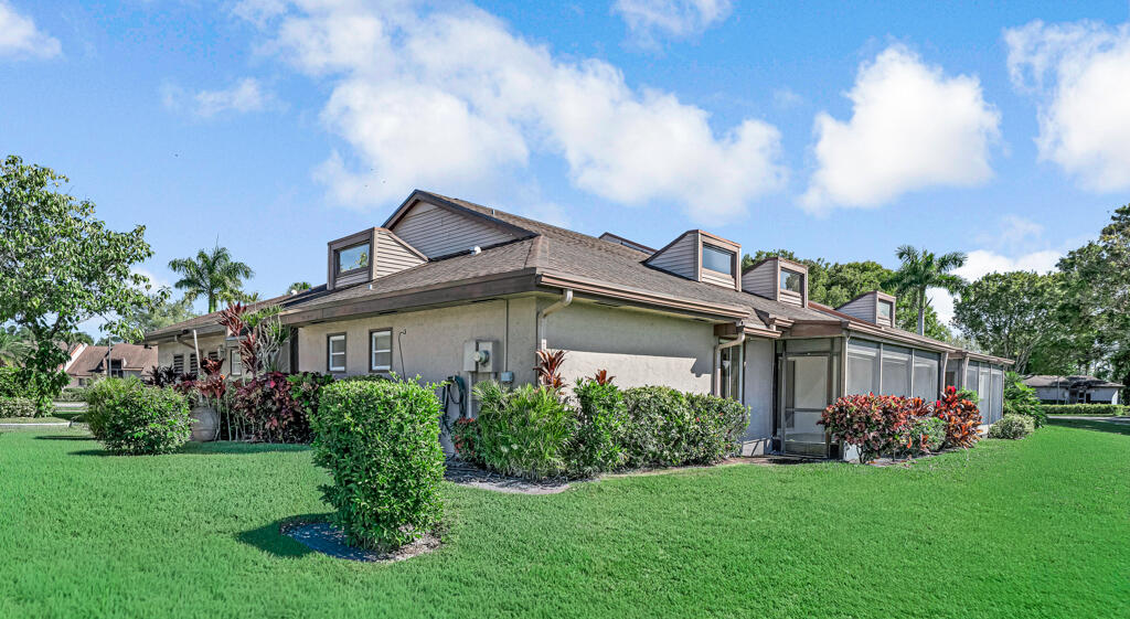 FOUNTAINS OF PALM BEACH CONDO 8 - Residential