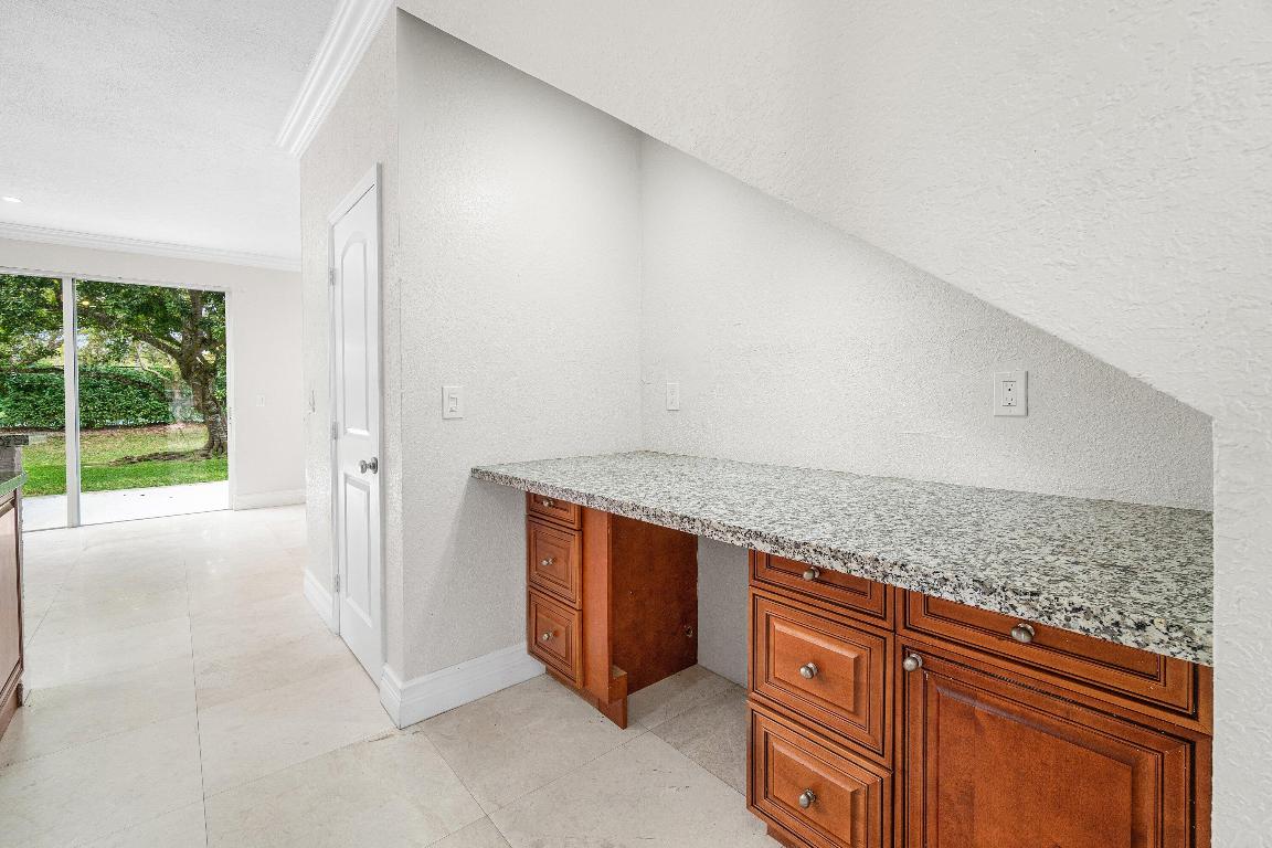 PARKSIDE ESTATES - Residential