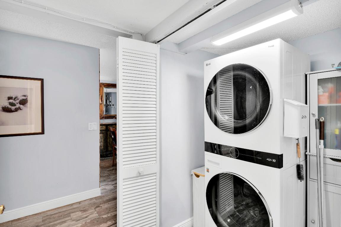 PARKLAND TERRACES - Residential