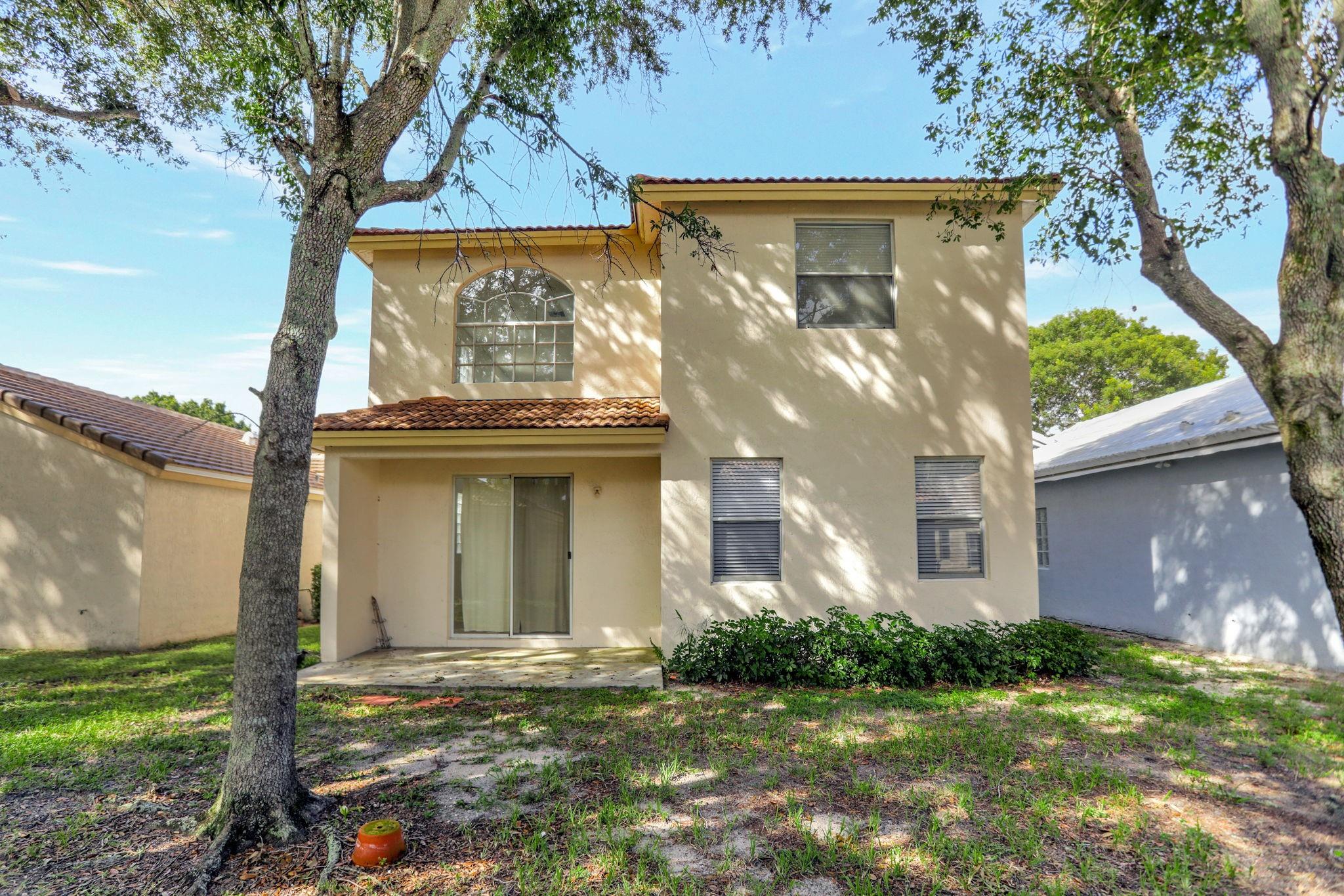 Regency Lakes At Coconut - Residential Lease