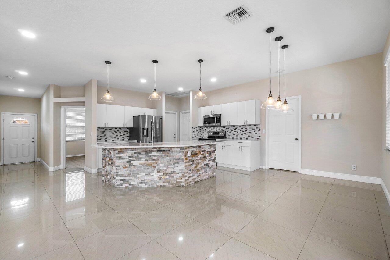 1403 Bethpage Way