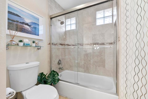 Tiny photo for 11377 Lakeview Drive, Coral Springs, FL 33071 (MLS # B26019145)