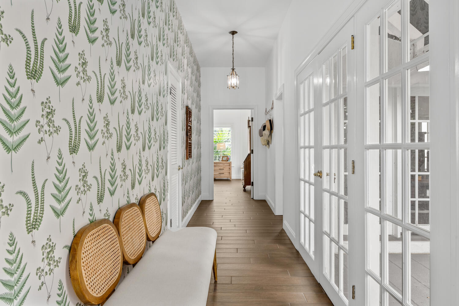 LOXAHATCHEE GROVES - Residential