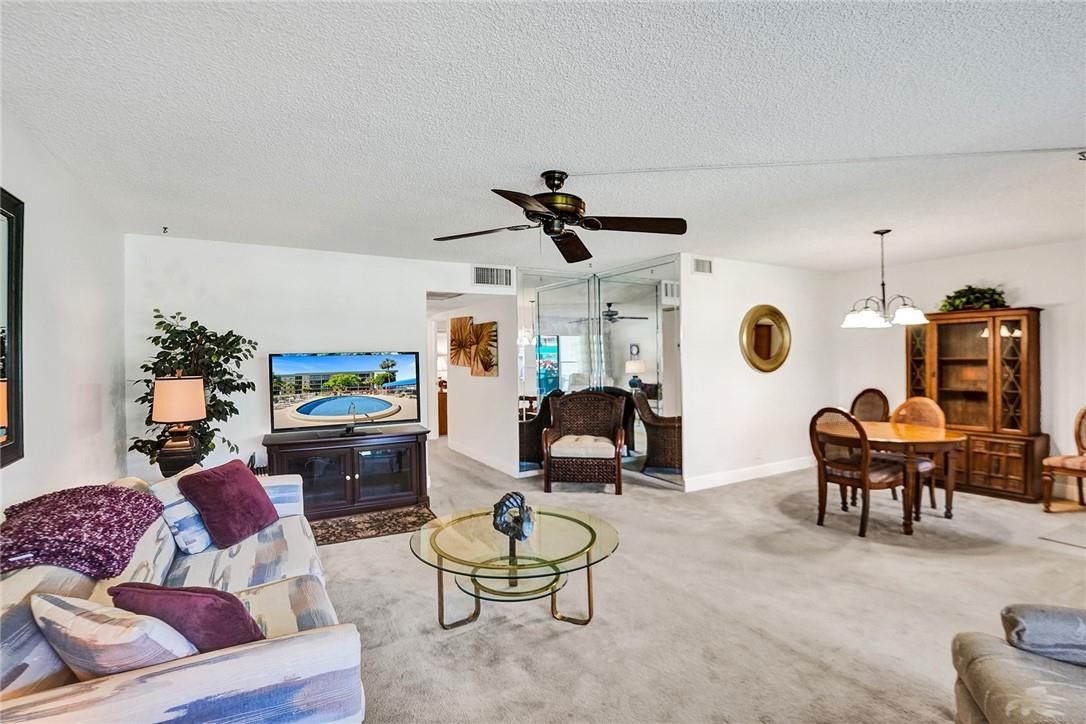 HAMPTON GARDENS - Residential