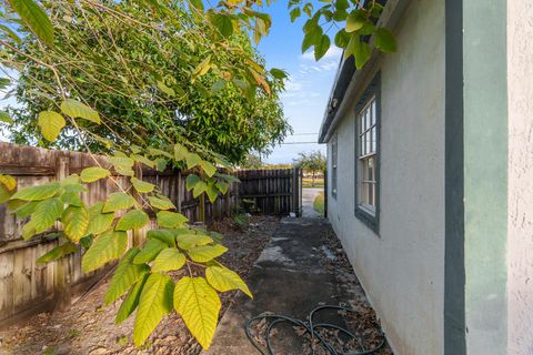 A home in Miramar