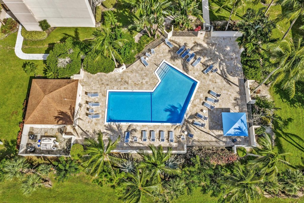 Photo of 5901 Camino Del Sol #401, Boca Raton, FL 33433 (MLS # F10530114)