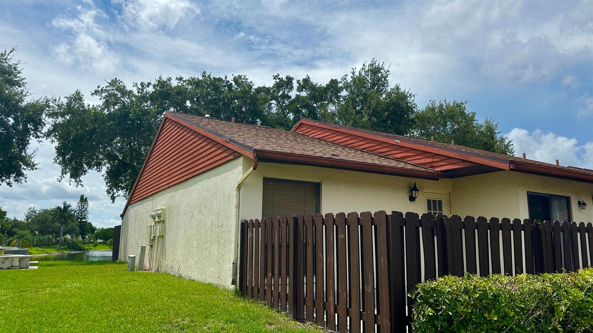 PINE RIDGE AT HAVERHILL C - Residential Lease