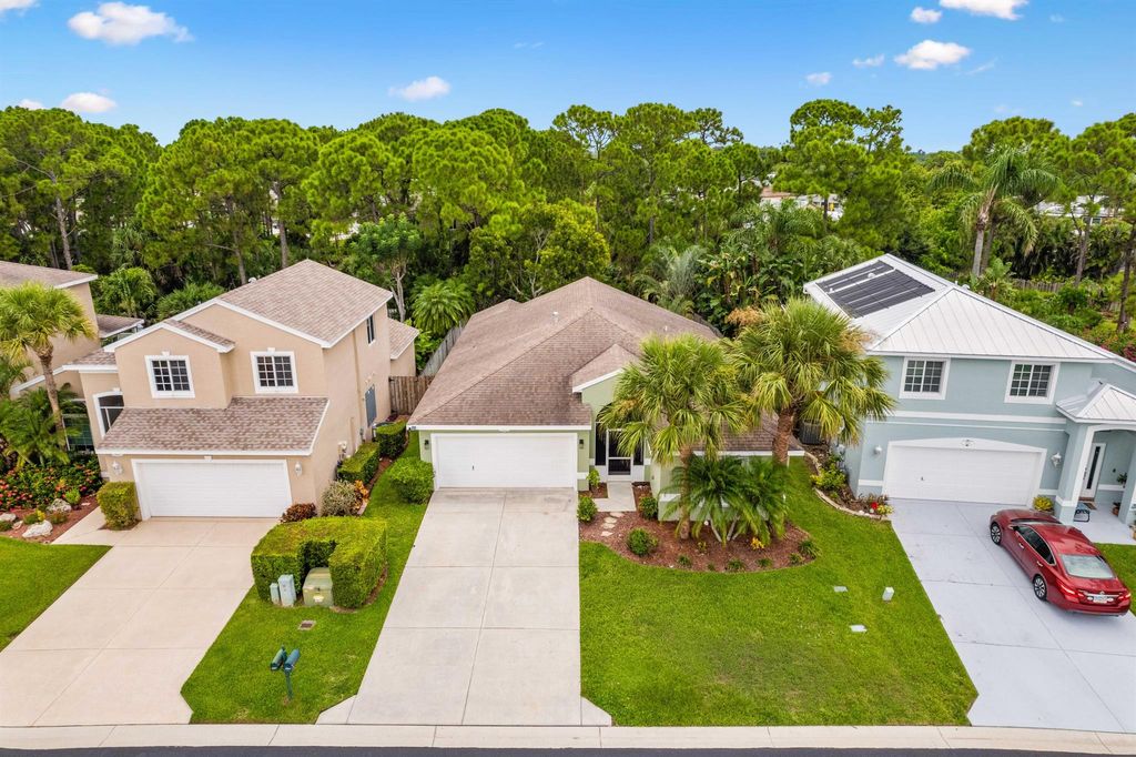 Photo of 4663 SE Winter Haven Court, Stuart, FL 34997 (MLS # R11004093)