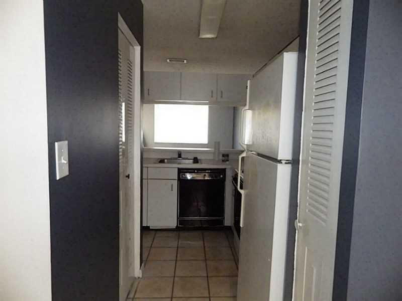 1172 Coral Club Drive 1172