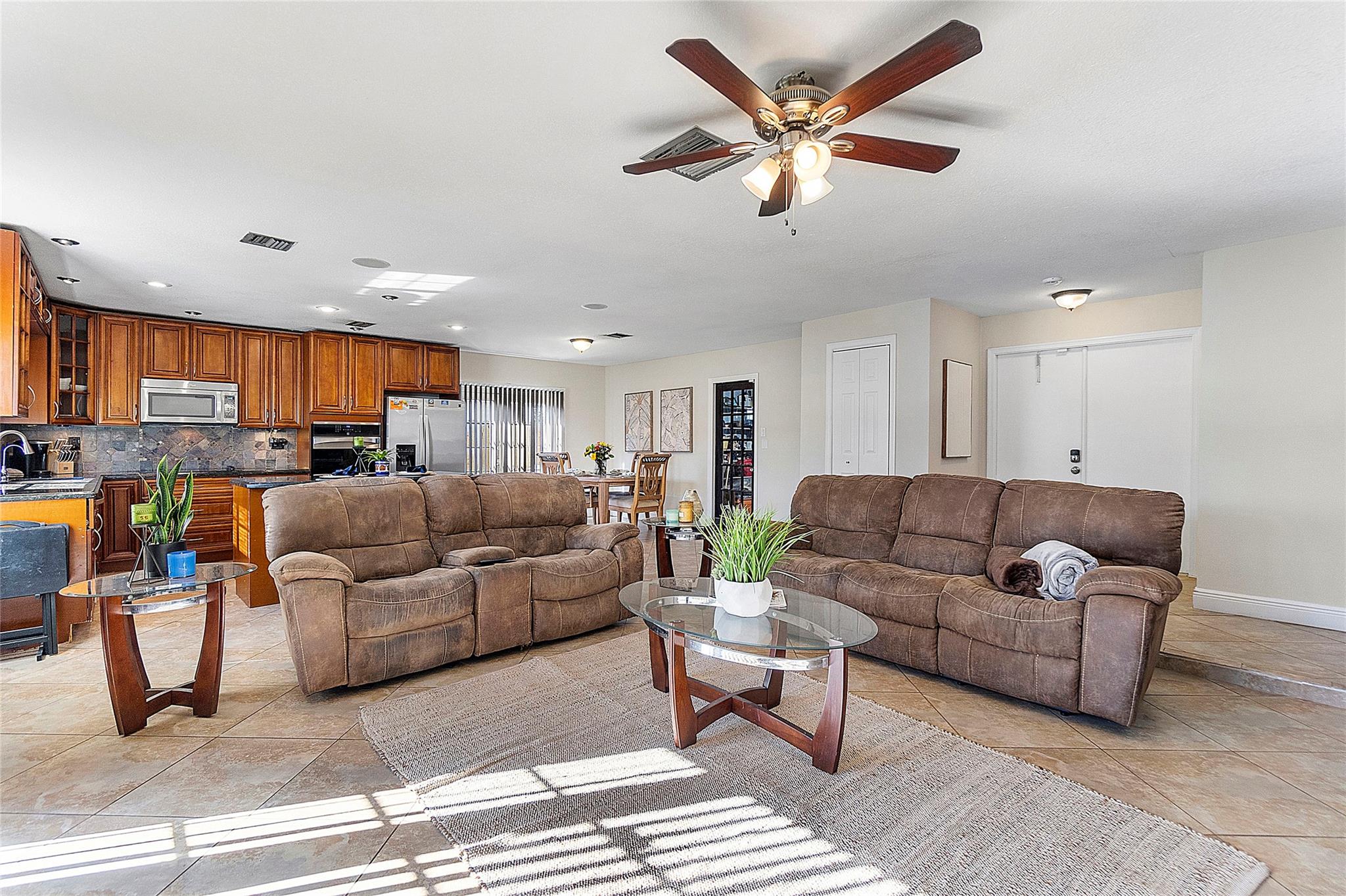 Sunflower 76-32 B - Residential