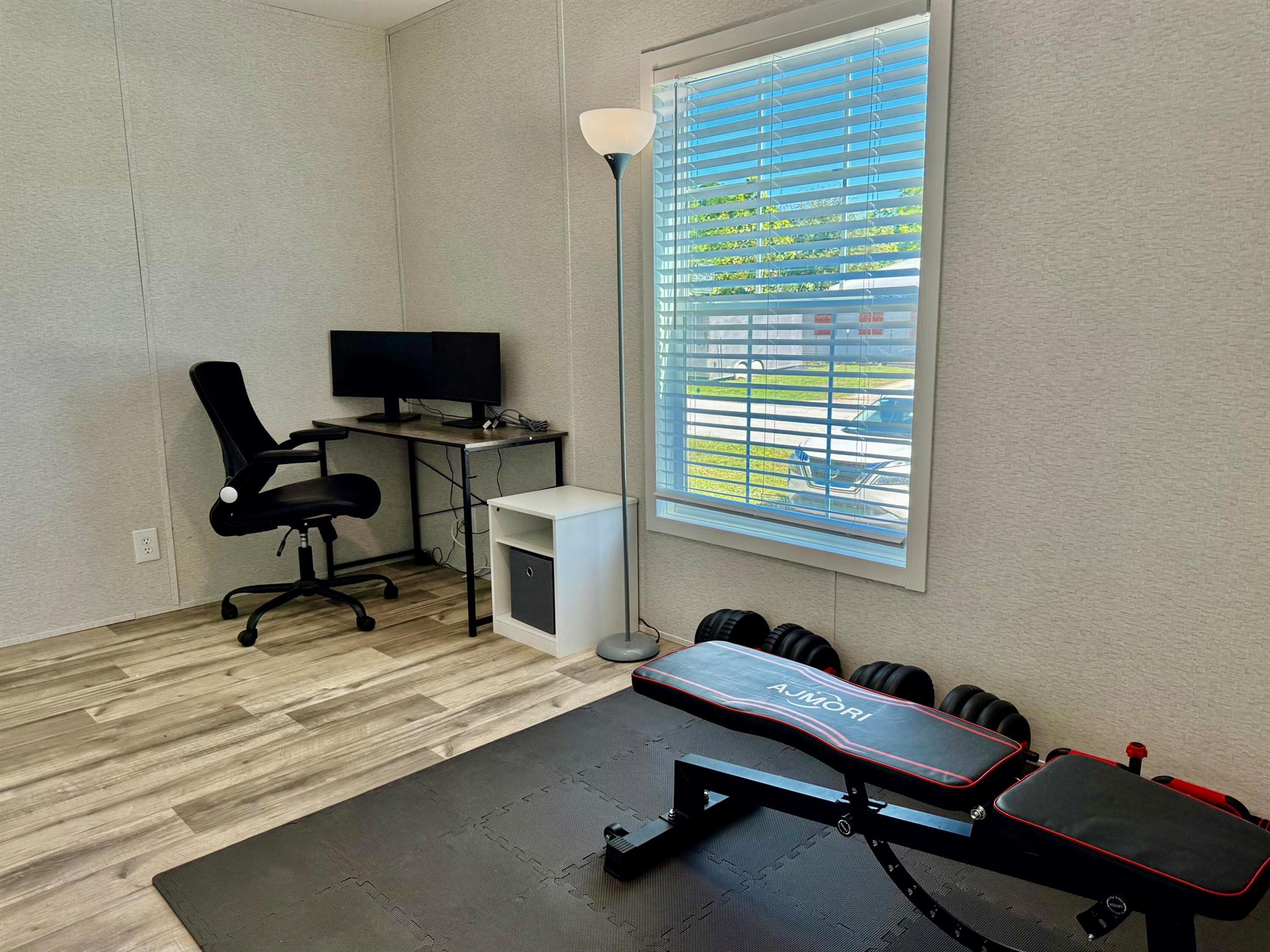 RIDGEWAY - Residential Lease