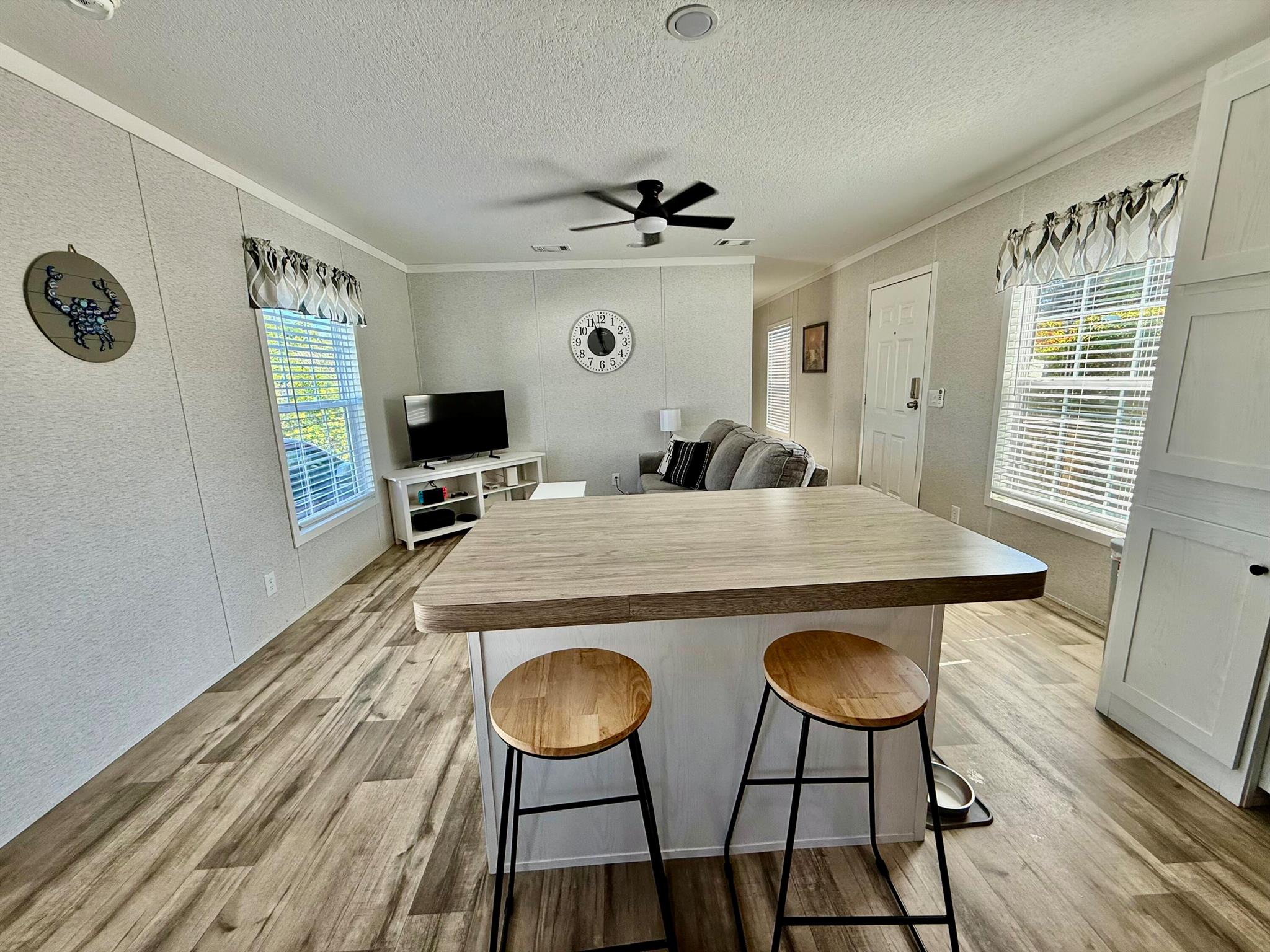 RIDGEWAY - Residential Lease