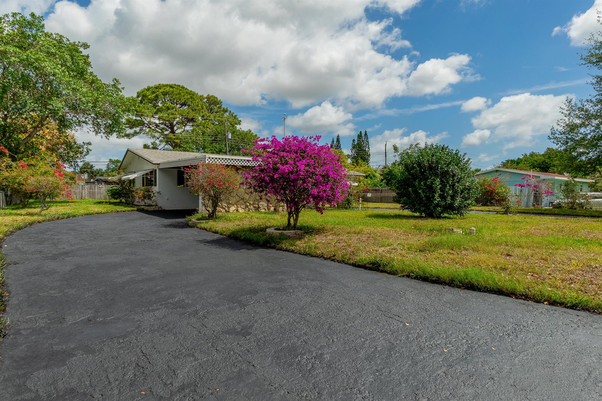4375 Forest Lane