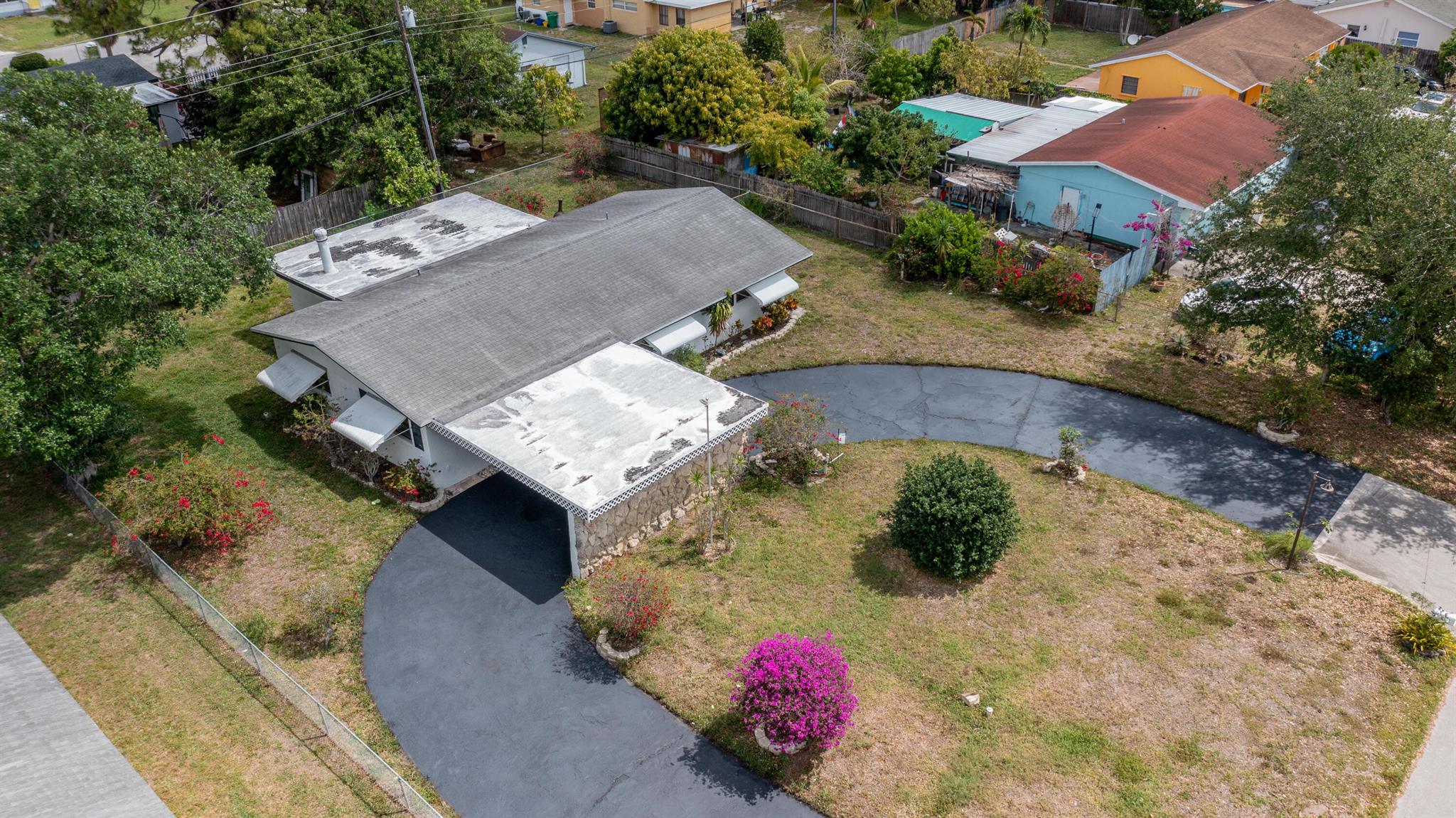 4375 Forest Lane