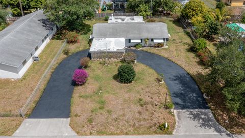 4375 Forest Lane Palm Springs FL 33406