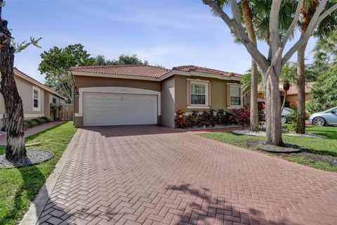 Photo of 7877 NW 62nd Ter, Parkland, FL 33067 (MLS # F10528351) Photo of 7877 NW 62nd Ter, Parkland, FL 33067 (MLS # F10528351)
