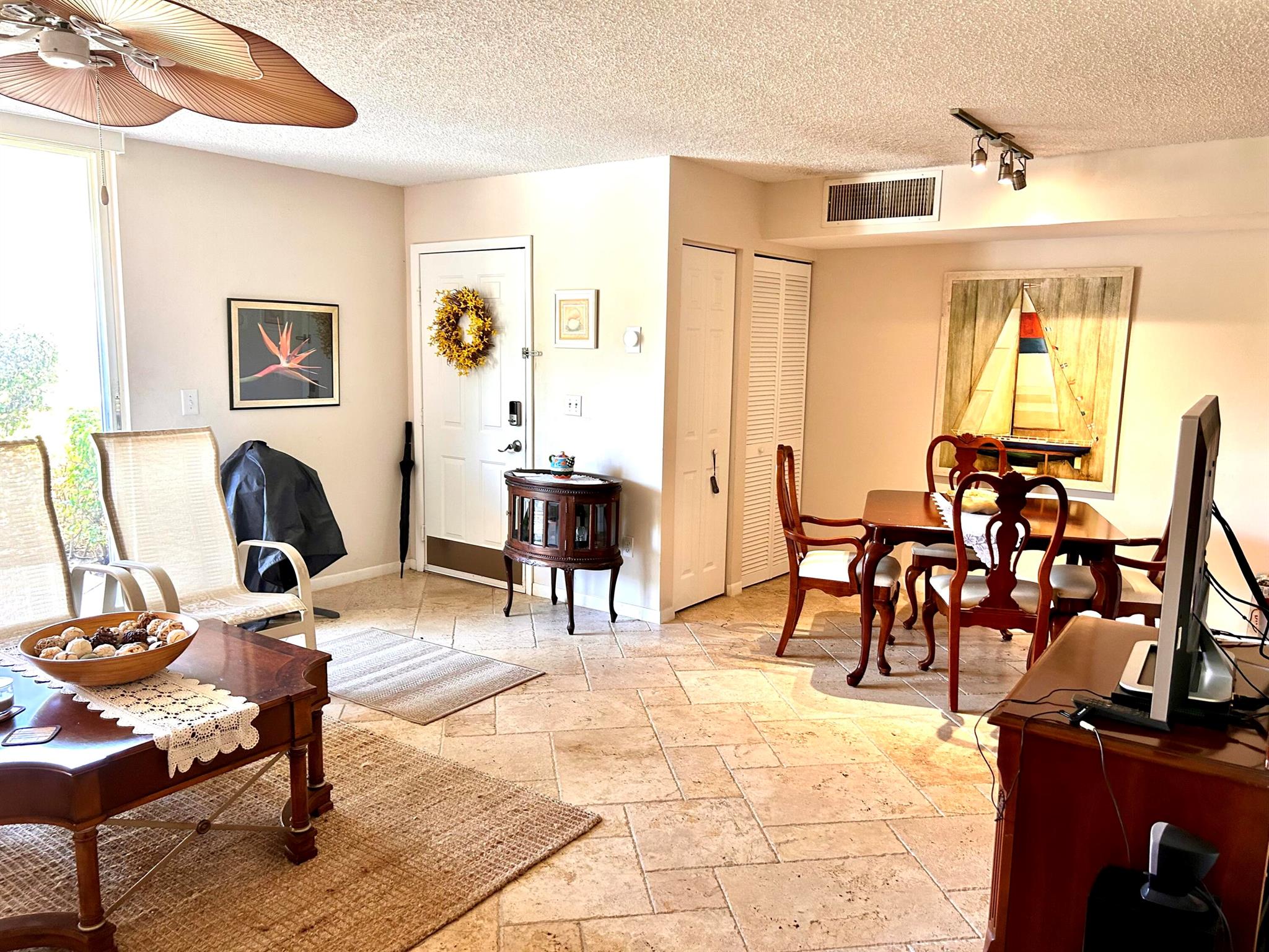 YACHT CLUB ON THE INTRACO - Residential Lease