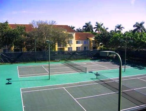 YACHT CLUB ON THE INTRACO - Residential Lease