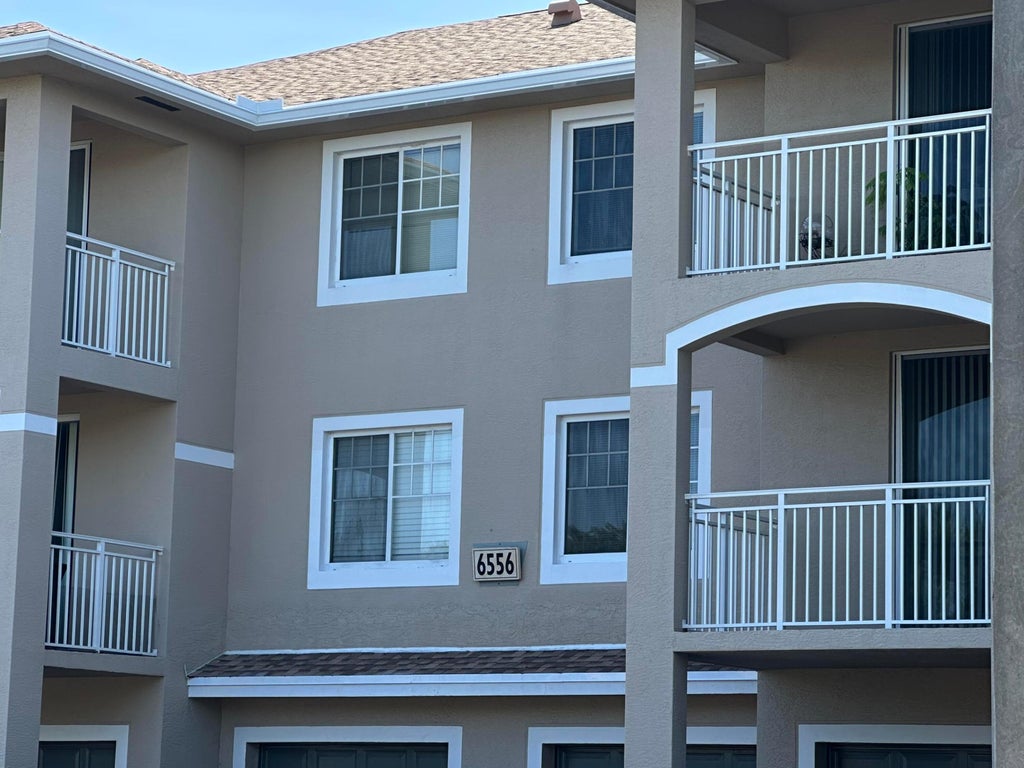 Photo of 6556 Emerald Dunes Drive #203, West Palm Beach, FL 33411 (MLS # R11025153)