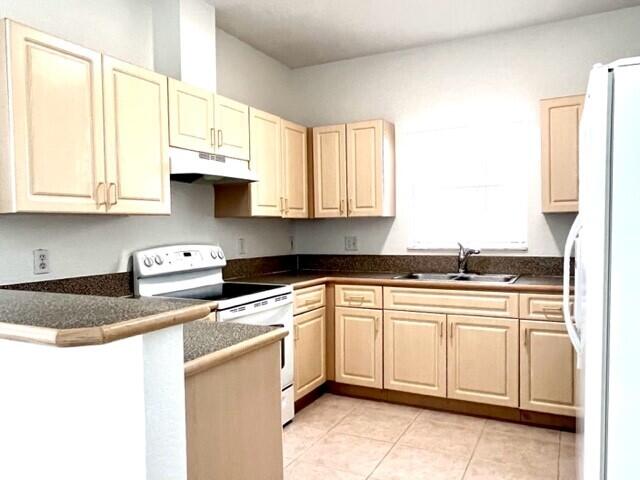 SUGAR POND MANOR OF WELLINGTON - Residential Lease