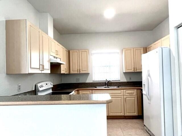 SUGAR POND MANOR OF WELLINGTON - Residential Lease