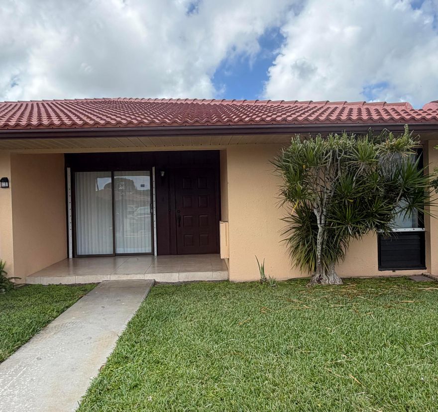 Beautiful 2/2 villa with ceramic tile floor. Water included by condominium. No pet allowed. Quite community include pool, tennis, clubhouse and more, condominium allows 2 cars per unit. Ready to move in with approval, first, last and security deposit.