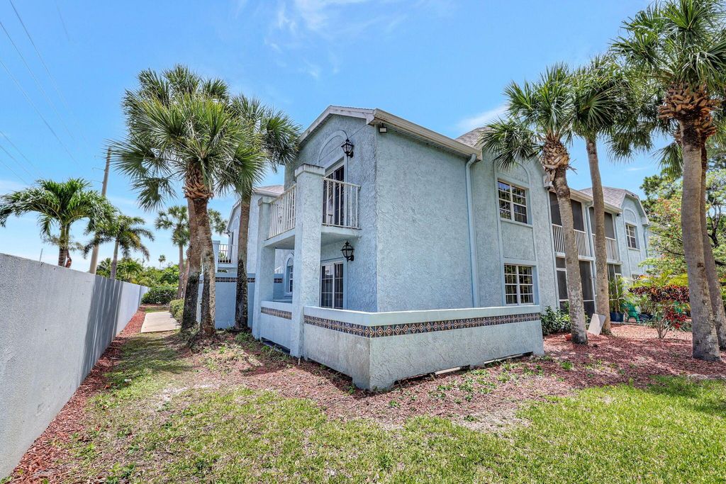 Photo of 1600 SE Green Acres Circle #204, Port Saint Lucie, FL 34953 (MLS # R10983559)